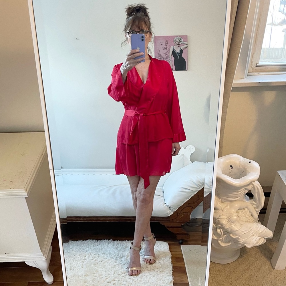 COSMOPOLITAN TWO PIECE LIPSTICK RED TAN SHEER NEGLIGEE SET ROBE LACE BUST BELT